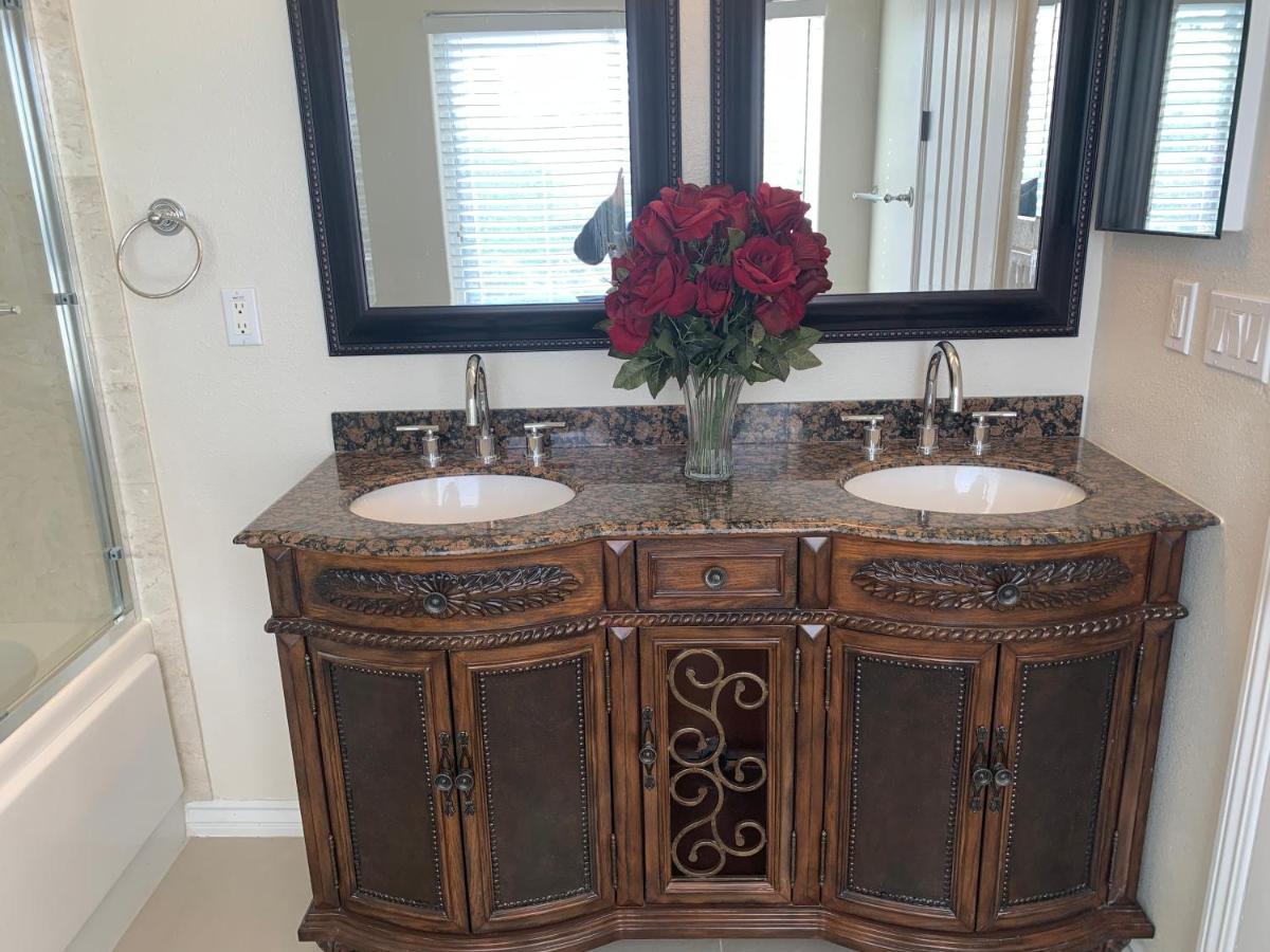 Luxhome Rooms In Mansion Riverside Εξωτερικό φωτογραφία